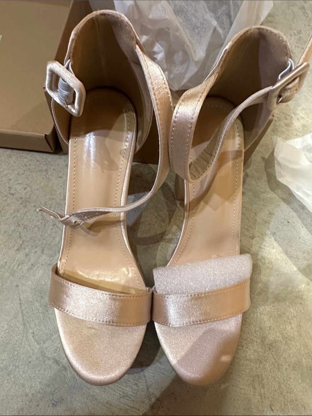 Women’s Ankle-Strap Satin Block Heel Sandals in Light Pink